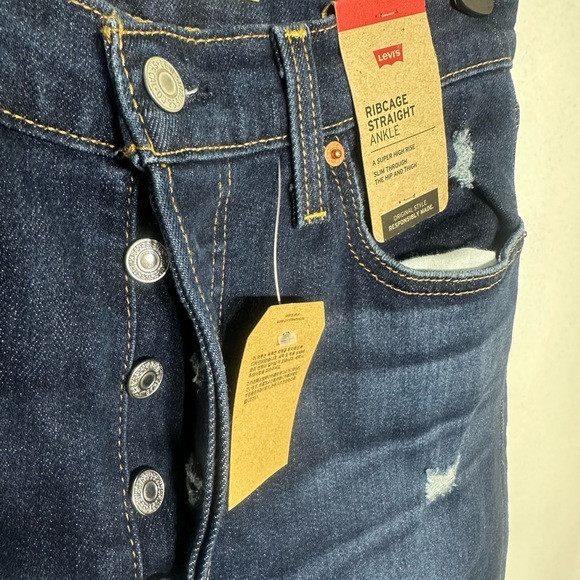NWT Levi’s Ribcage Straight Ankle Button Fly Distressed Jeans 27x27” Dark Blue - Picture 3 of 4